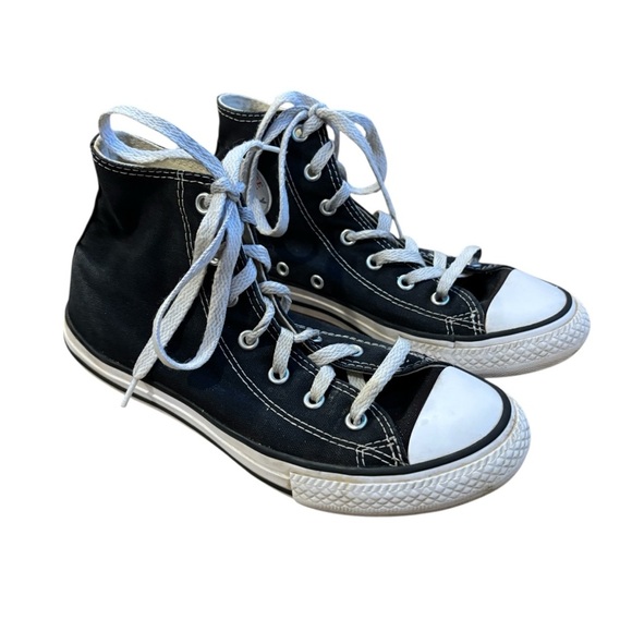 Converse Chuck Taylor All Star Youth Black and White High-Top Sneakers Size 3 - Picture 3 of 5